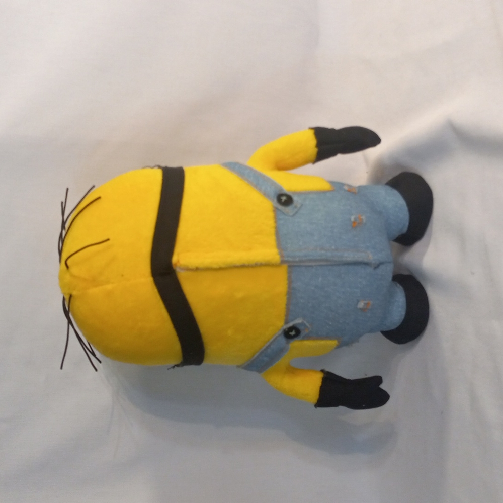 Minion "2 - Picture 2 of 5